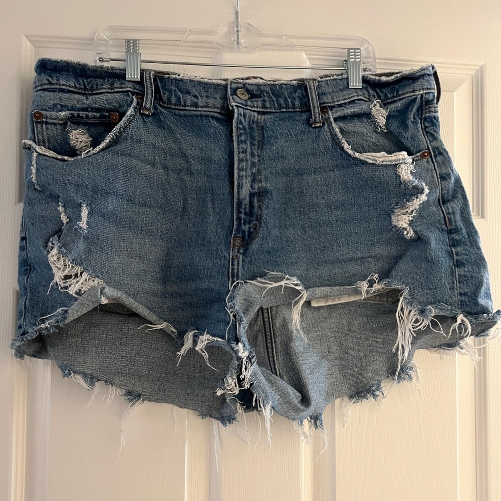 womens A&F shorts curve love